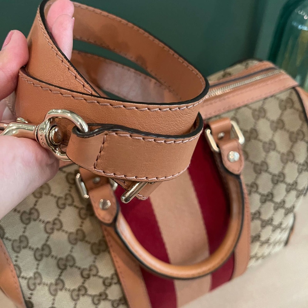 Gucci Boston GG Supreme Canvas Tan Red Crossbody - Picture 10 of 16